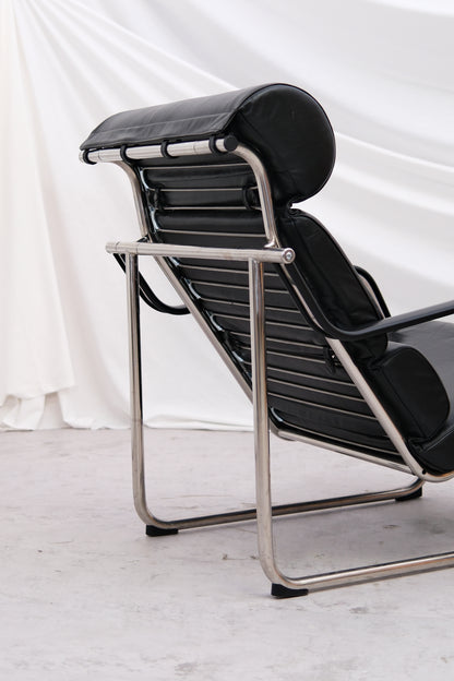 Remmi Armchair & Ottoman by Yrjö Kukkapuro for Avarte