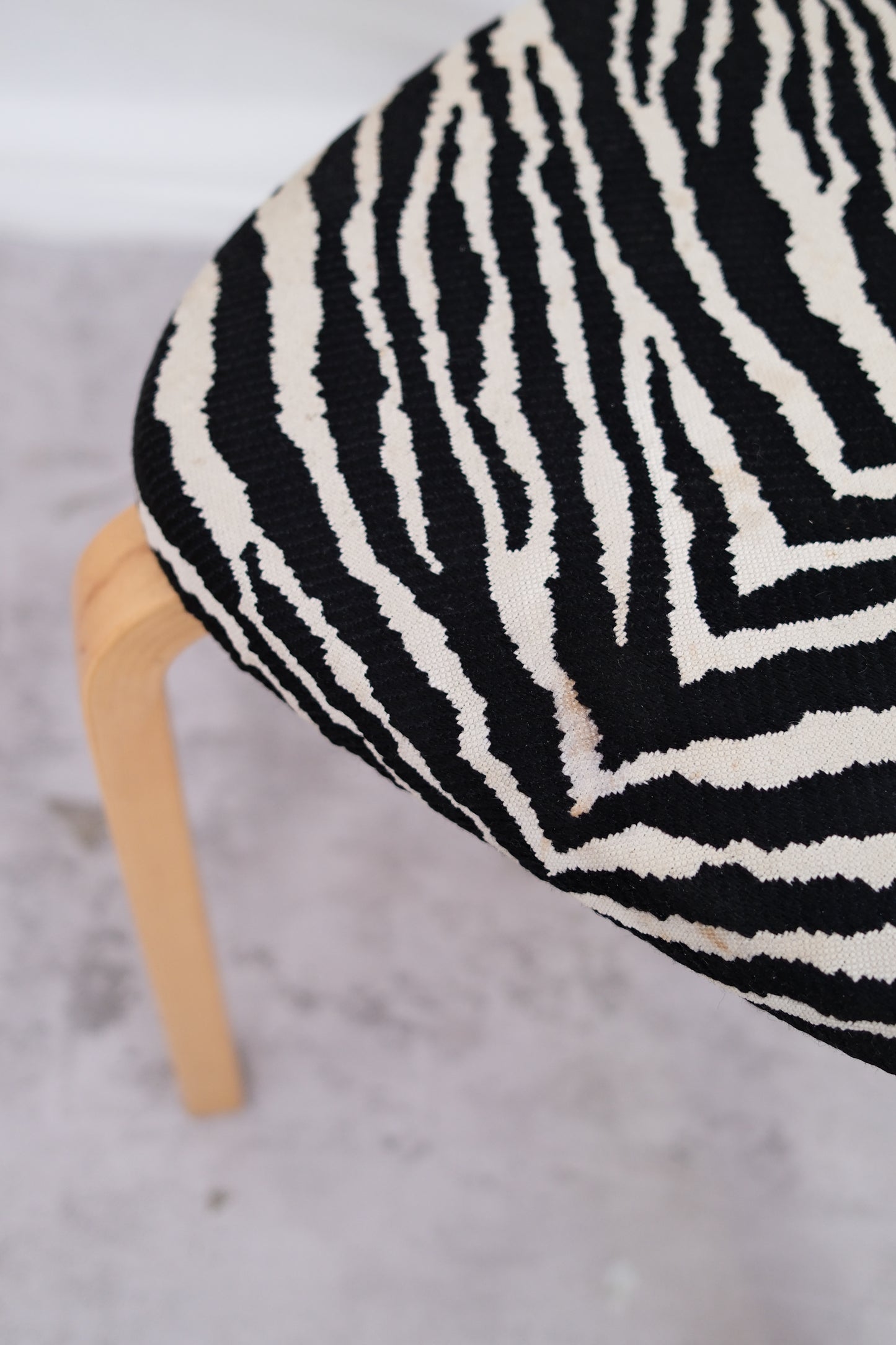 Artek 69 Chair by Alvar Aalto 6 pcs Available