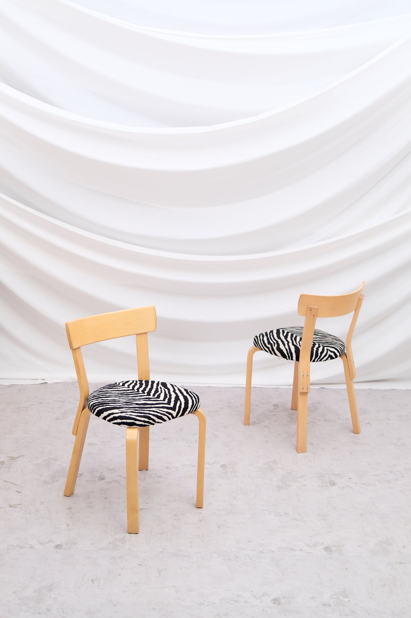 Artek 69 Chair by Alvar Aalto 6 pcs Available