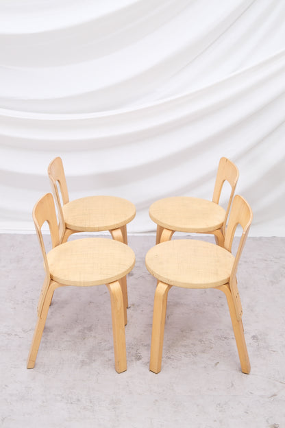 Alvar Aalto Set of 4 Artek Chair 65, upholstered in Niinikangas fabric