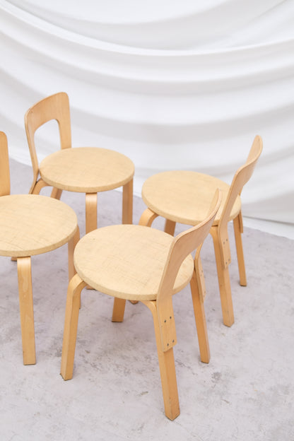 Alvar Aalto Set of 4 Artek Chair 65, upholstered in Niinikangas fabric