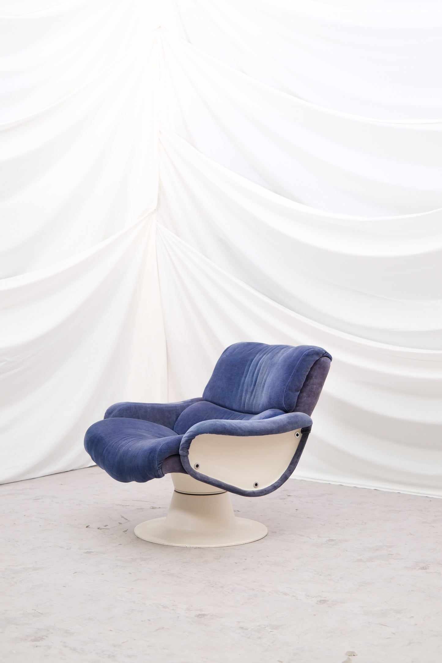 Yrjö Kukkapuro Saturnus Armchair (2 available)