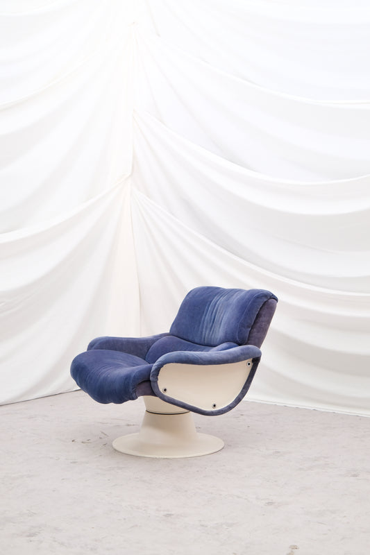 Yrjö Kukkapuro Saturnus Armchair (2 available)