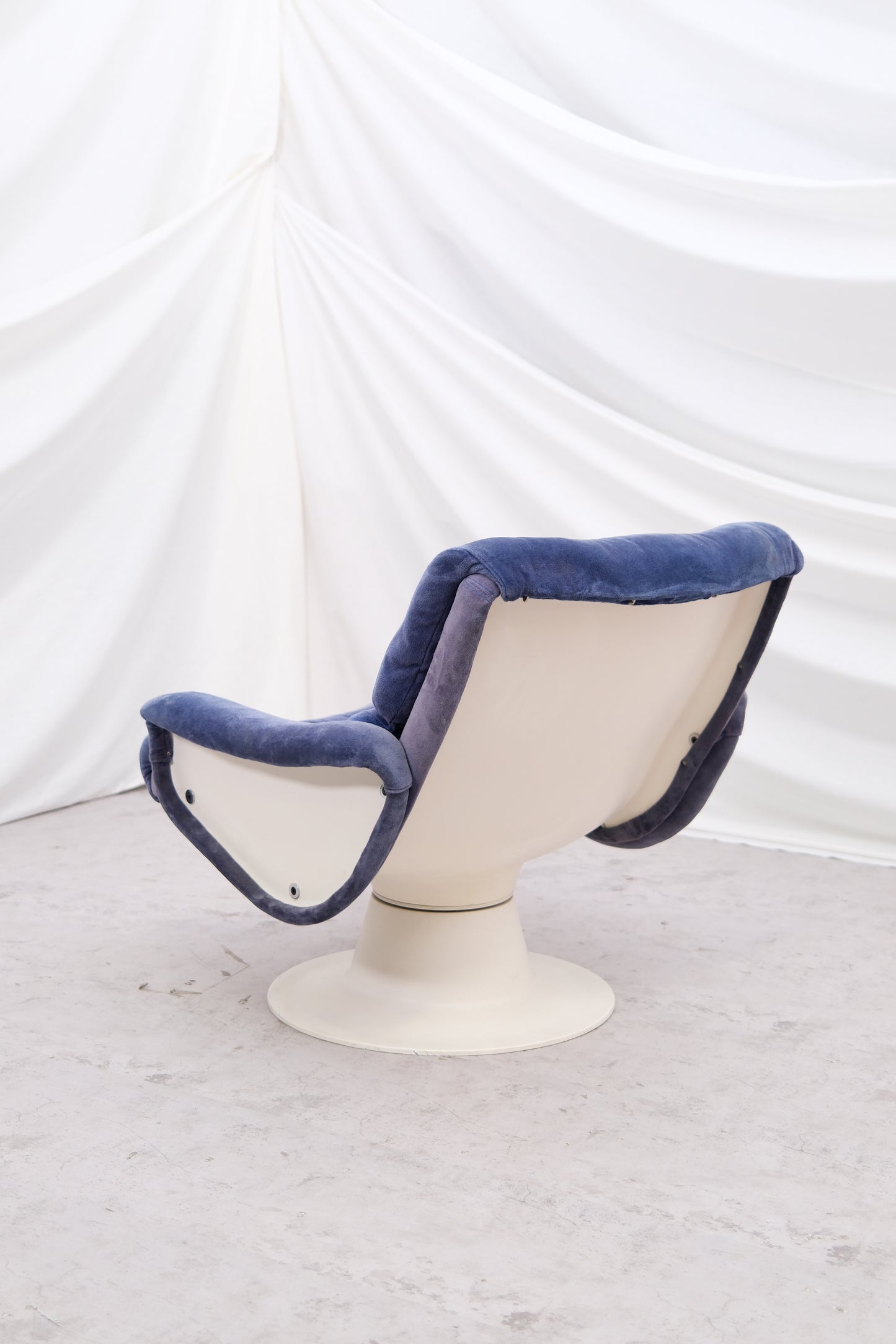 Yrjö Kukkapuro Saturnus Armchair (2 available)