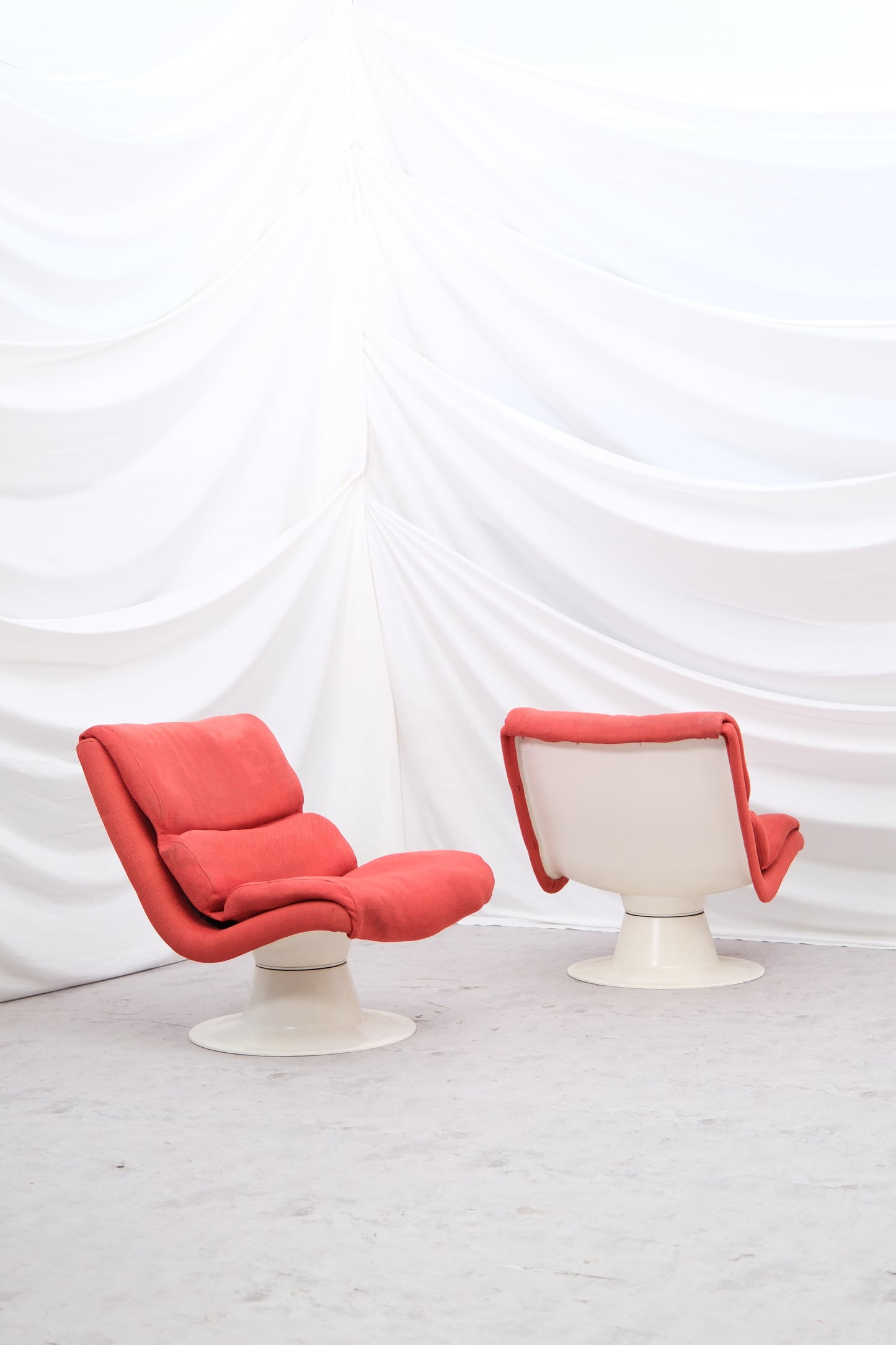 Yrjö Kukkapuro Saturnus Armchair (2 available)