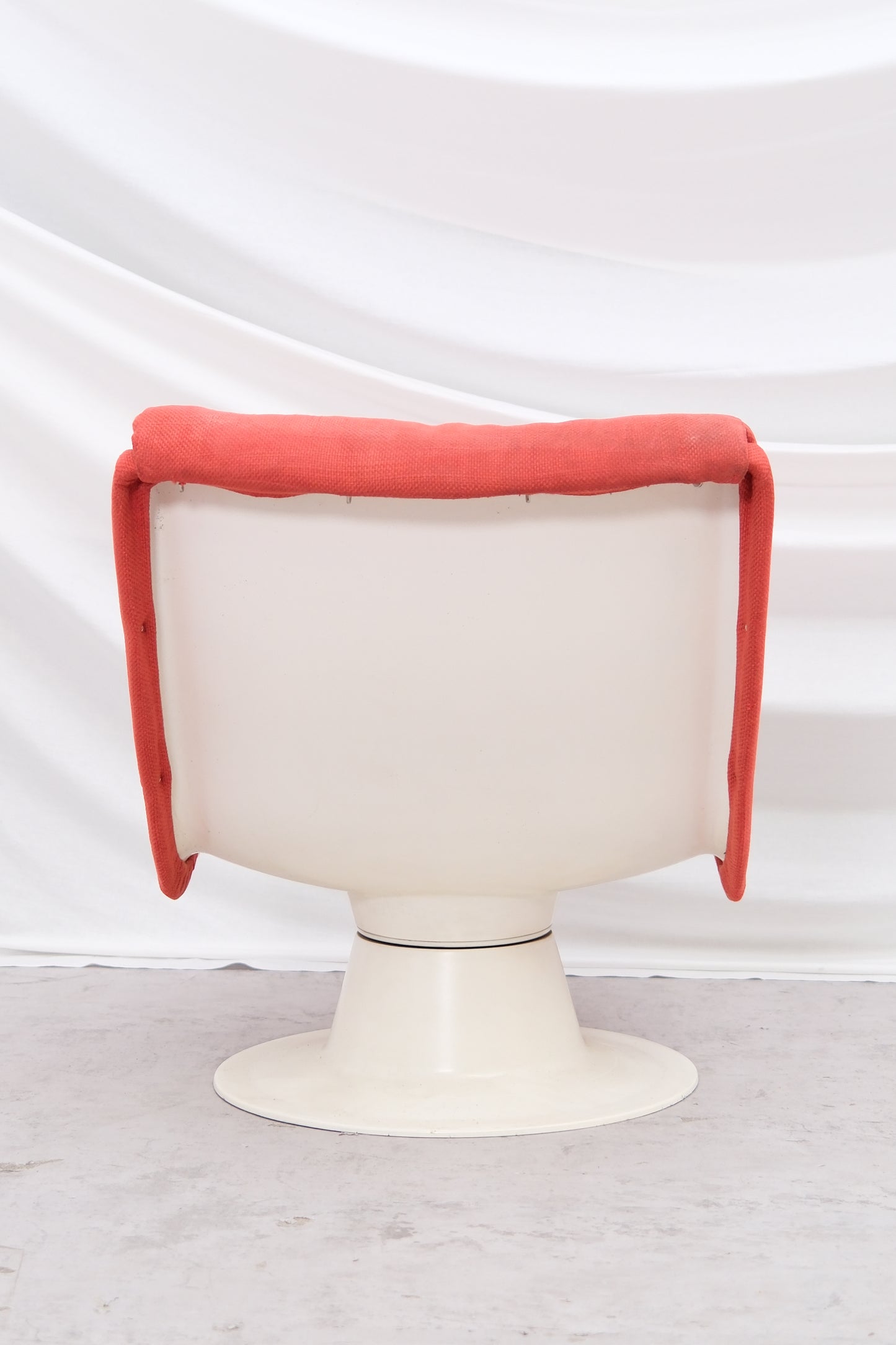 Yrjö Kukkapuro Saturnus Armchair (2 available)