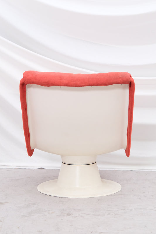 Yrjö Kukkapuro Saturnus Armchair (2 available)