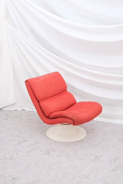 Yrjö Kukkapuro Saturnus Armchair (2 available)