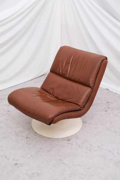 Yrjö Kukkapuro Saturnus Armchair in Brown Leather