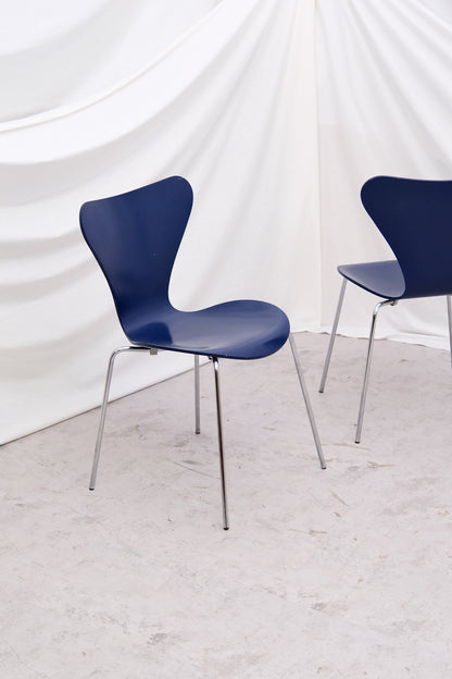Fritz Hansen series 7 chairs (2 available)