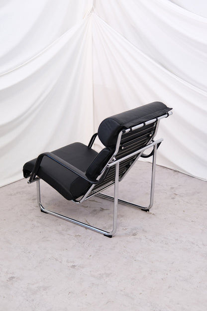 Yrjö Kukkapuro Remmi Armchair & Ottoman