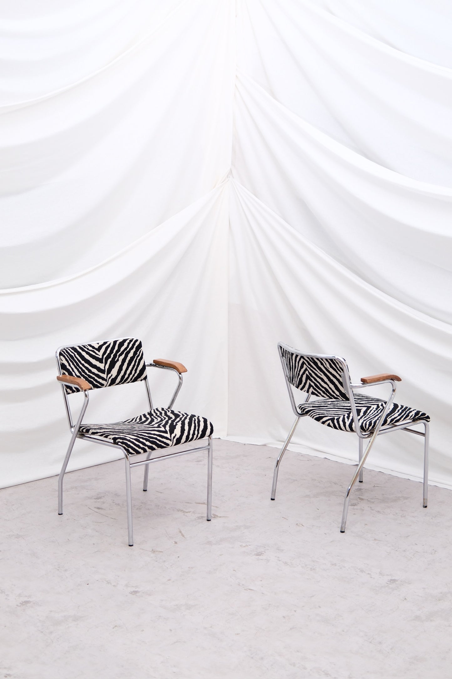 Set of 6 Vintage Tubular Steel Chairs with Zebra Upholstery