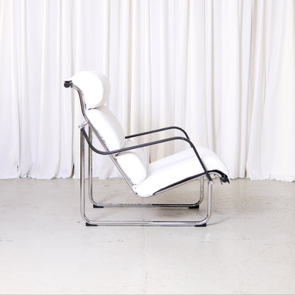 Yrjö Kukkapuro Remmi Lounge Chair and Ottoman in White Leather