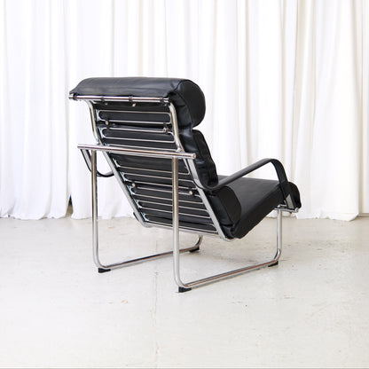Yrjö Kukkapuro Remmi Lounge Chair and Ottoman in Black Leather