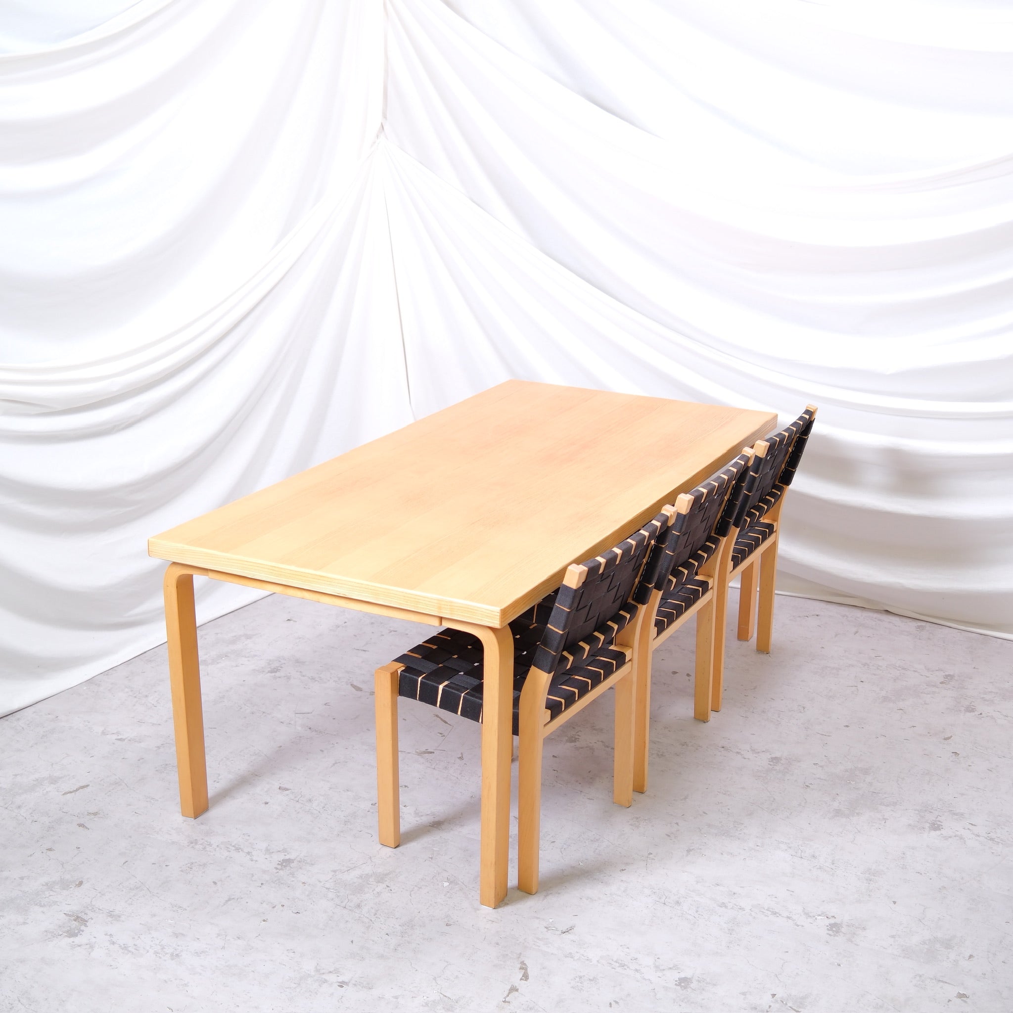 Vintage Alvar Aalto Table 83, Artek – Pino Interiors