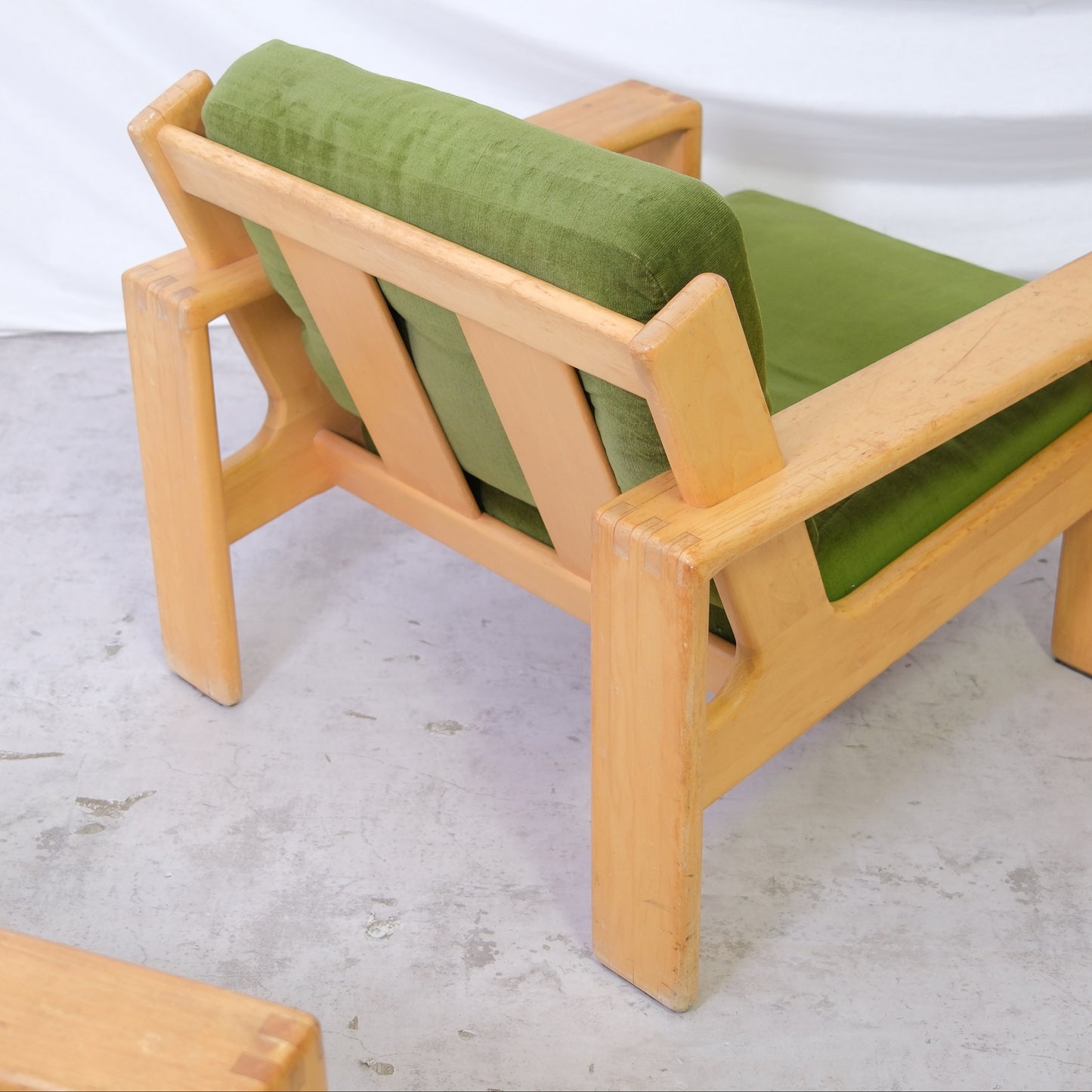 Esko Pajamies Bonanza Armchair – Green Velvet, Asko