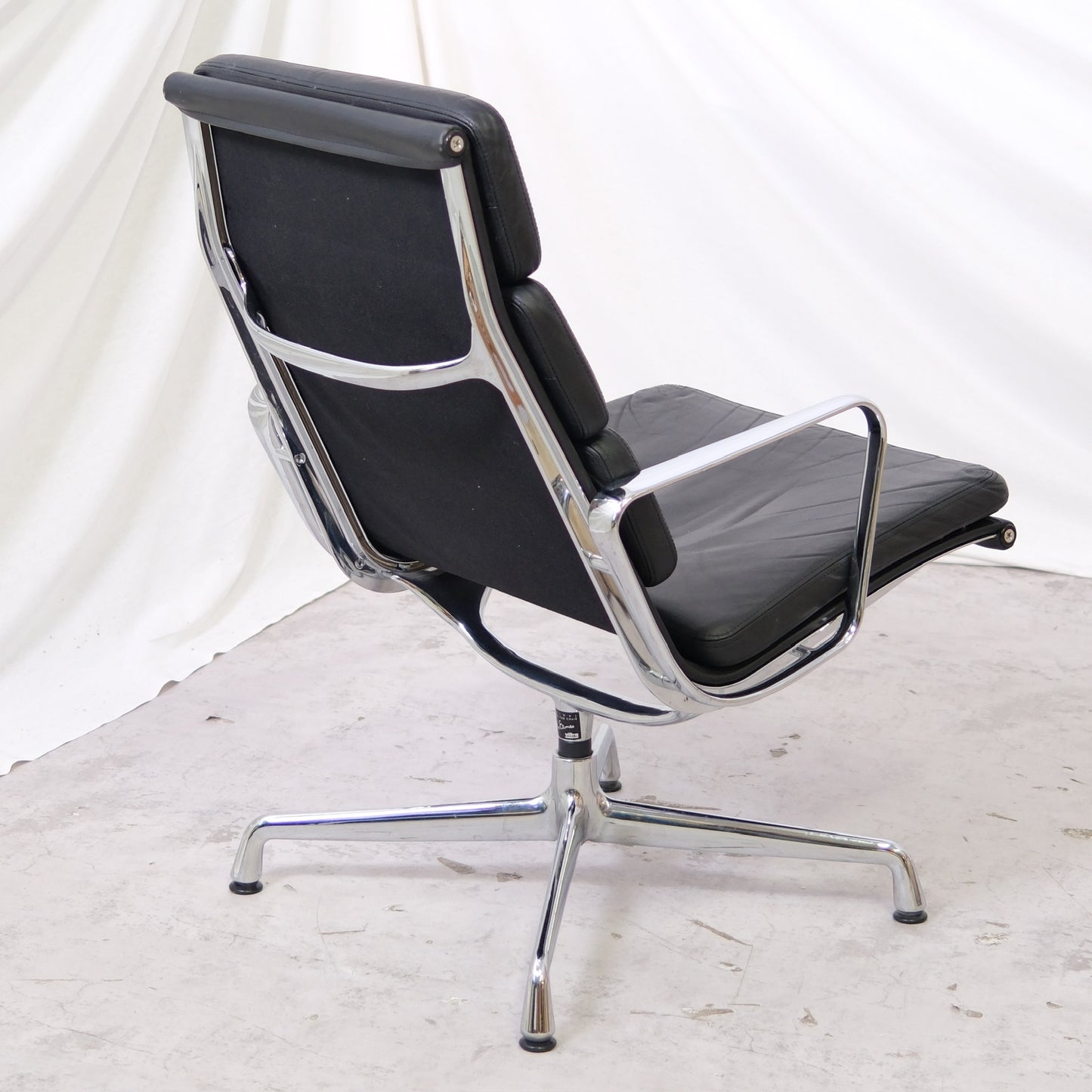 Vitra EA 215 Lounge Chair - Black Leather - Price Includes Deductible VAT 25.5%