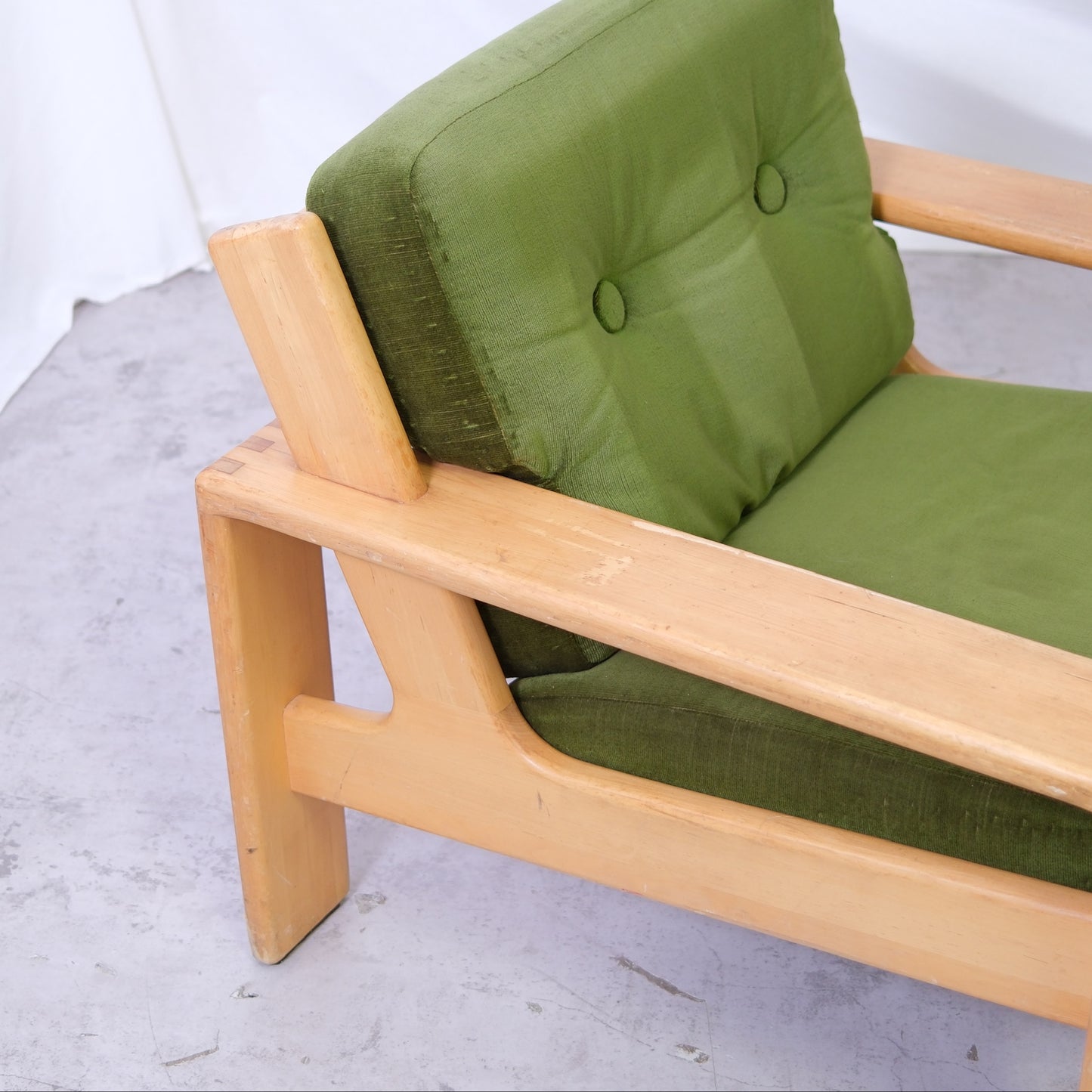 Esko Pajamies Bonanza Armchair – Green Velvet, Asko