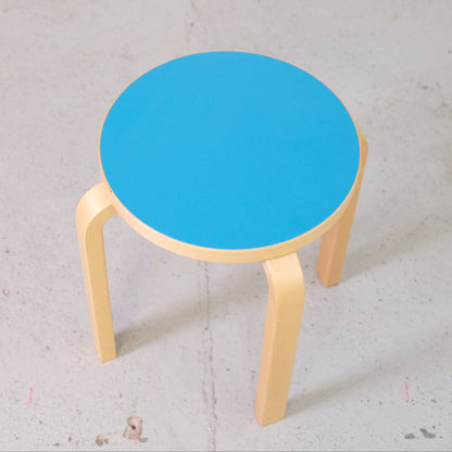 Artek E60 Stool with Bright Blue Laminate Seat by Alvar Aalto