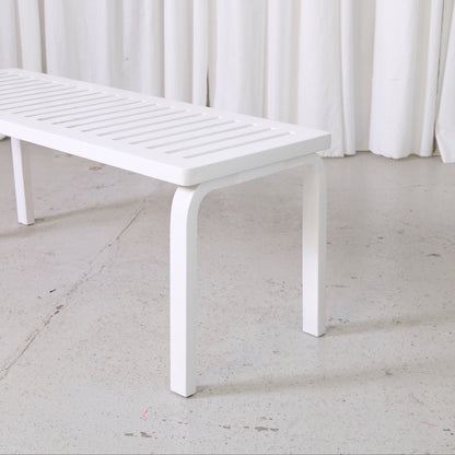 Artek 153A Bench in White