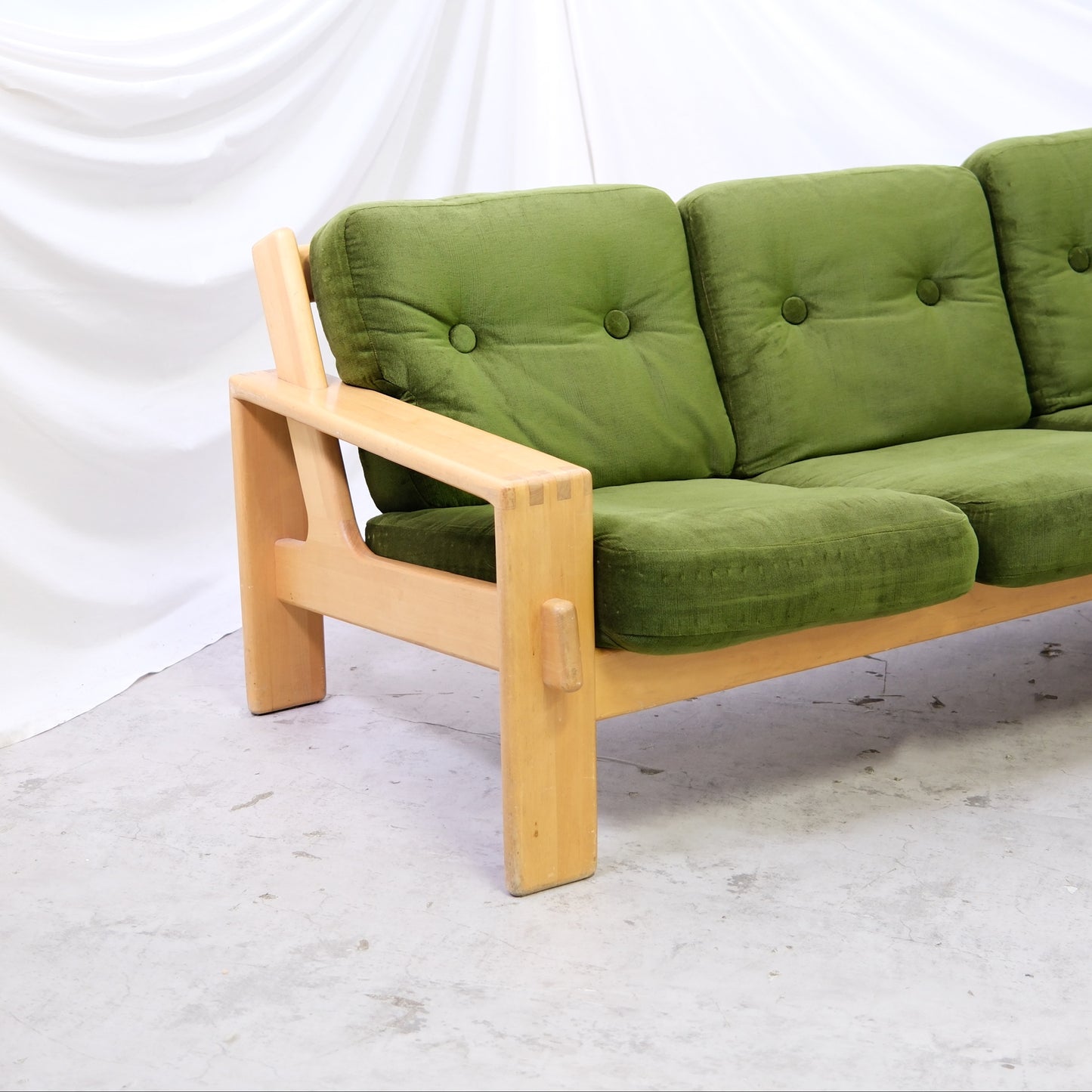 Esko Pajamies Bonanza 3-seater Sofa – Green Velvet, Asko