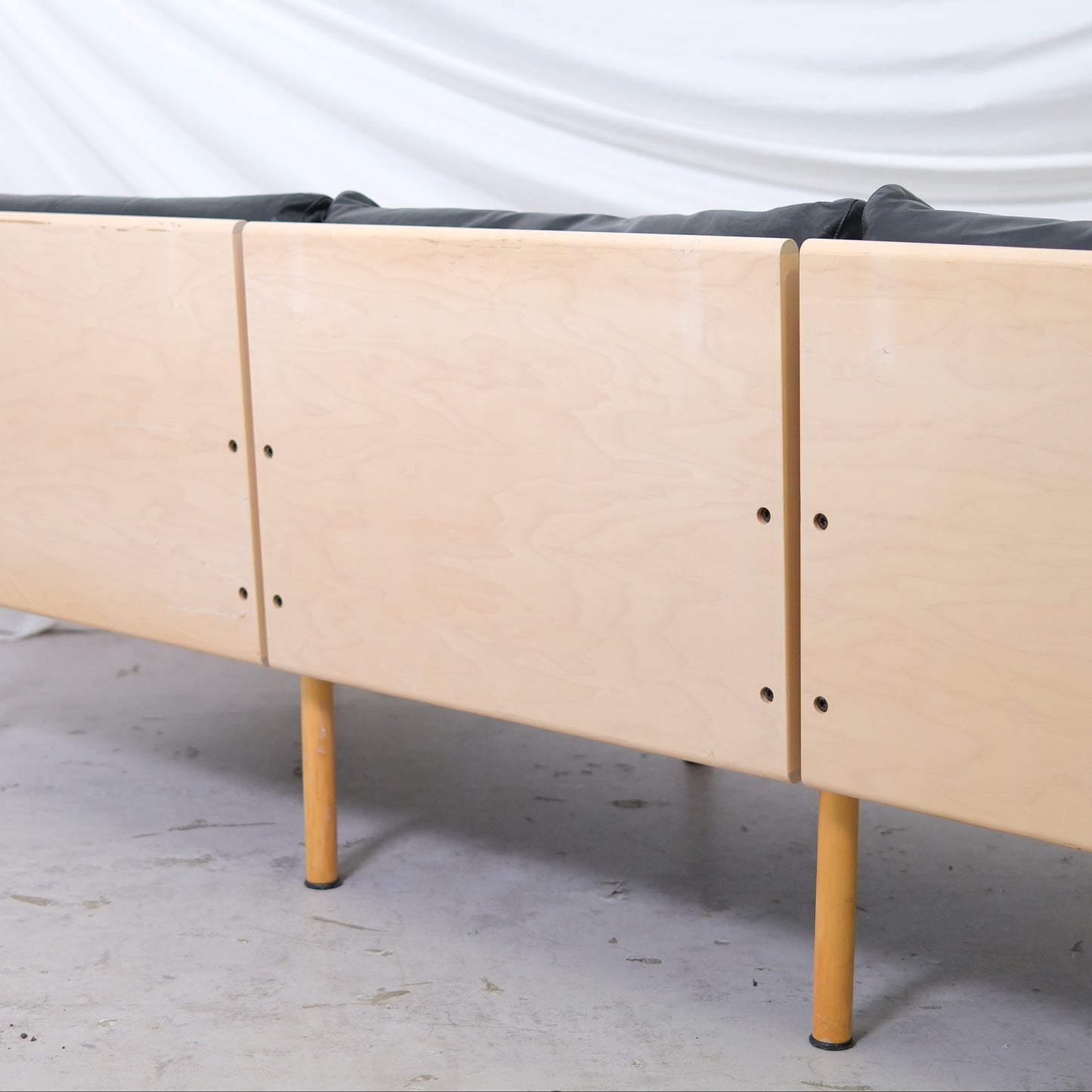 Yrjö Kukkapuro Ateljee 3-Seater Sofa – Black Leather, Birch Frame