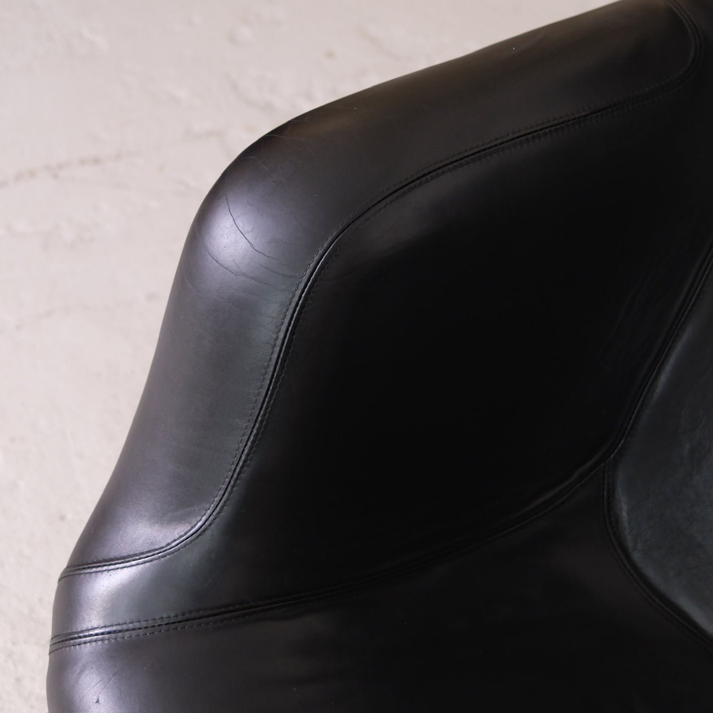 Yrjö Kukkapuro Karuselli Lounge Chair and Ottoman in Black Leather, Haimi