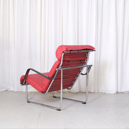 Yrjö Kukkapuro Remmi Lounge Chair in Red Leather