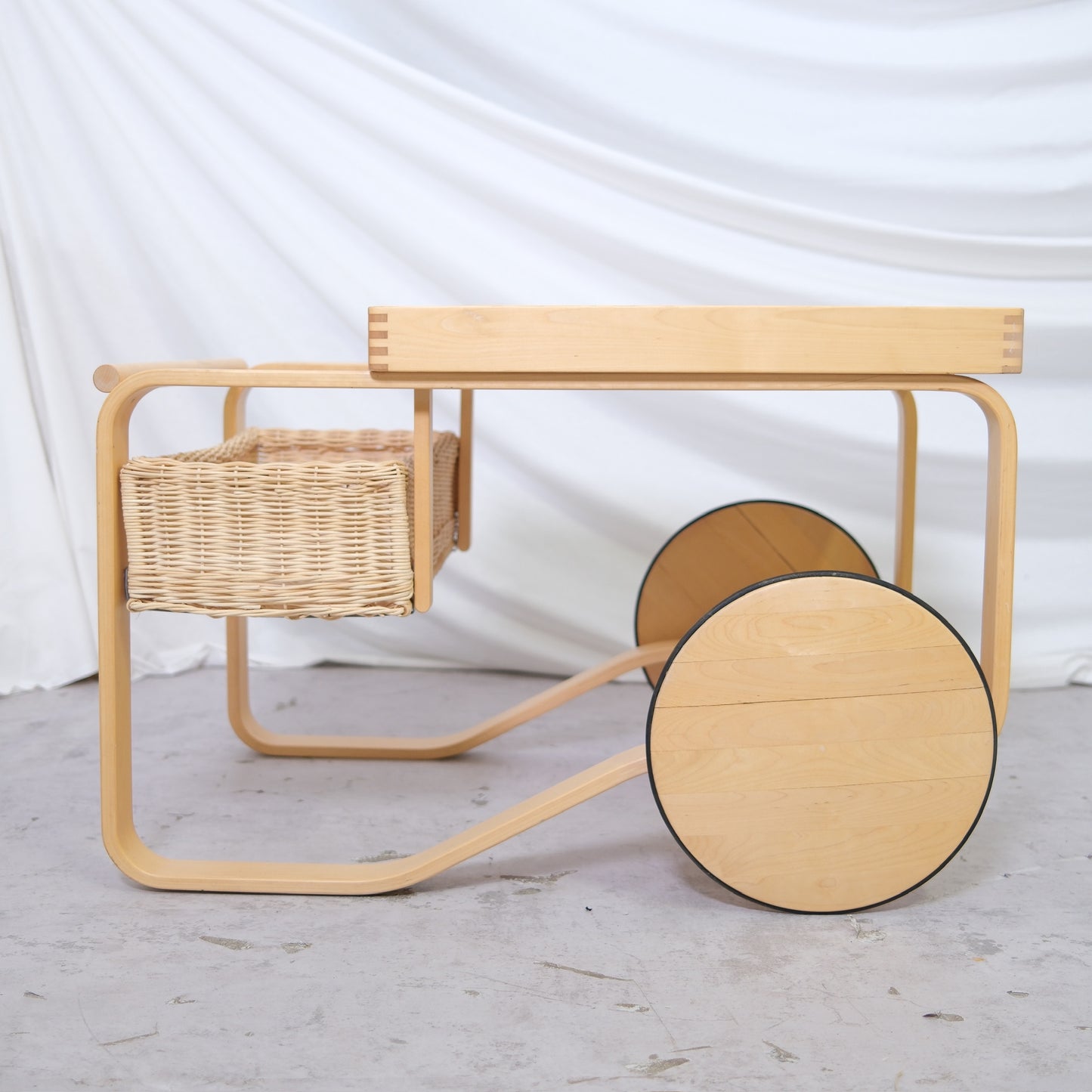 Artek 900 Tea Trolley - Special Edition Blue Tiles, 2006