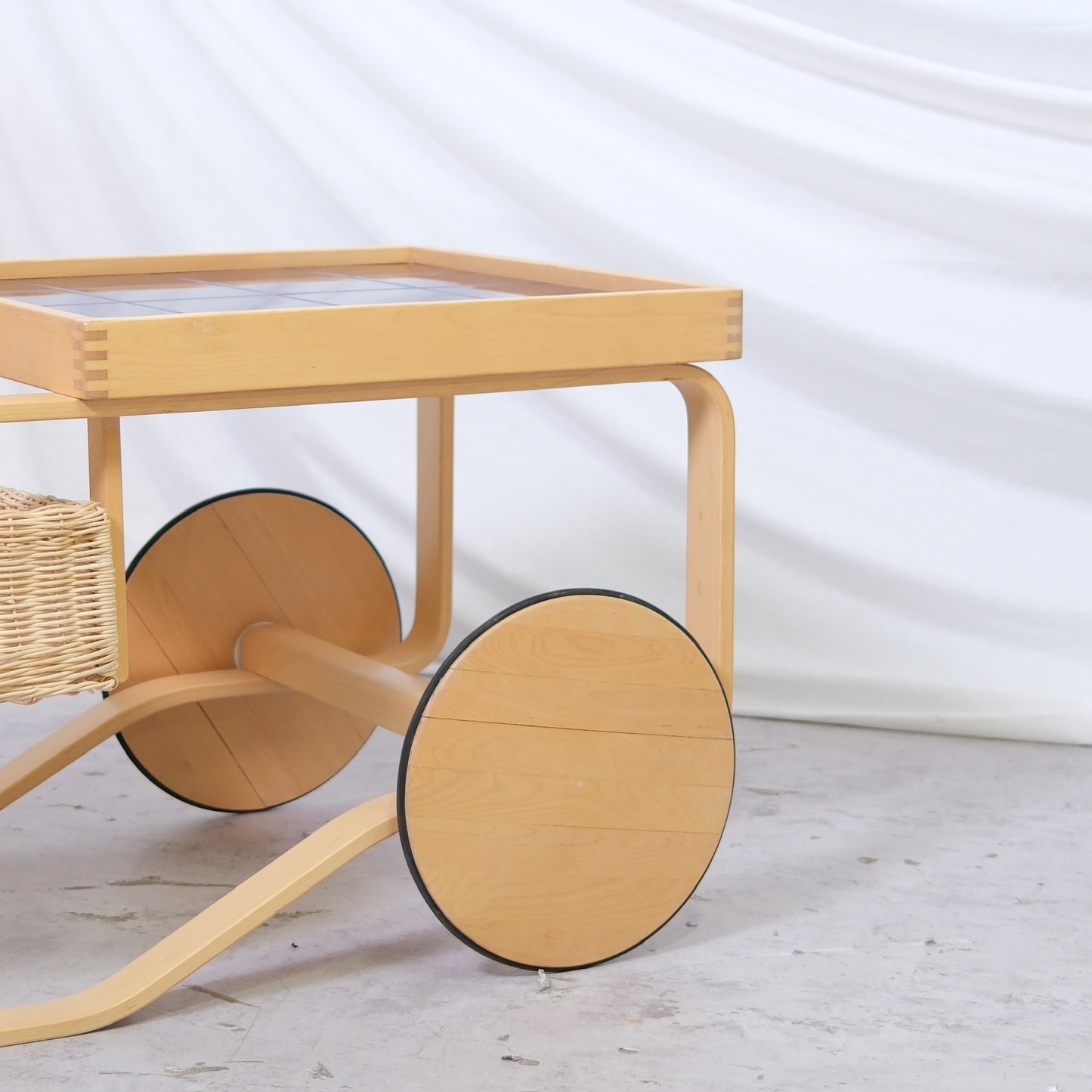 Artek 900 Tea Trolley - Special Edition Blue Tiles, 2006