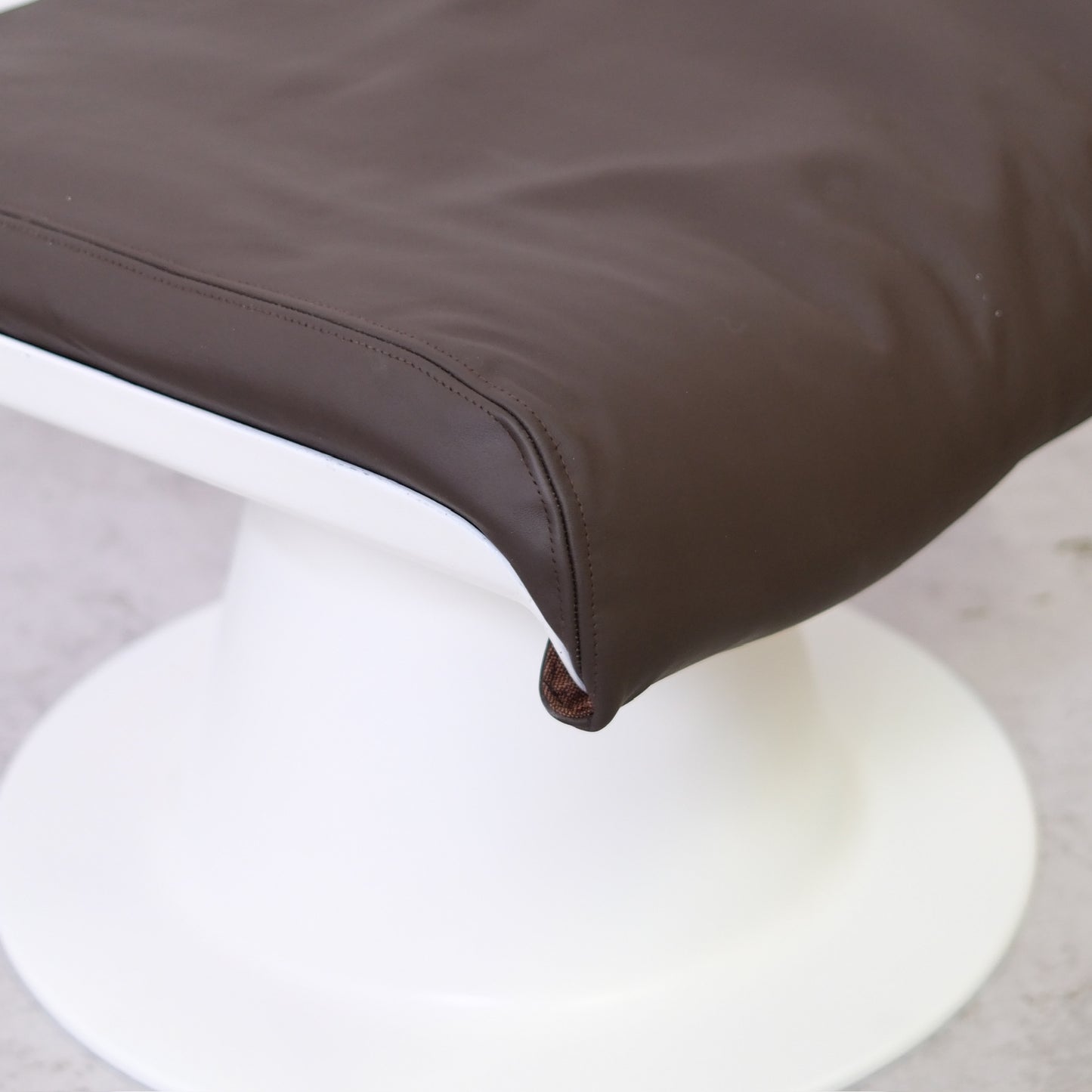 Yrjö Kukkapuro Saturnus Lounge Chair with Ottoman - Brown Leather