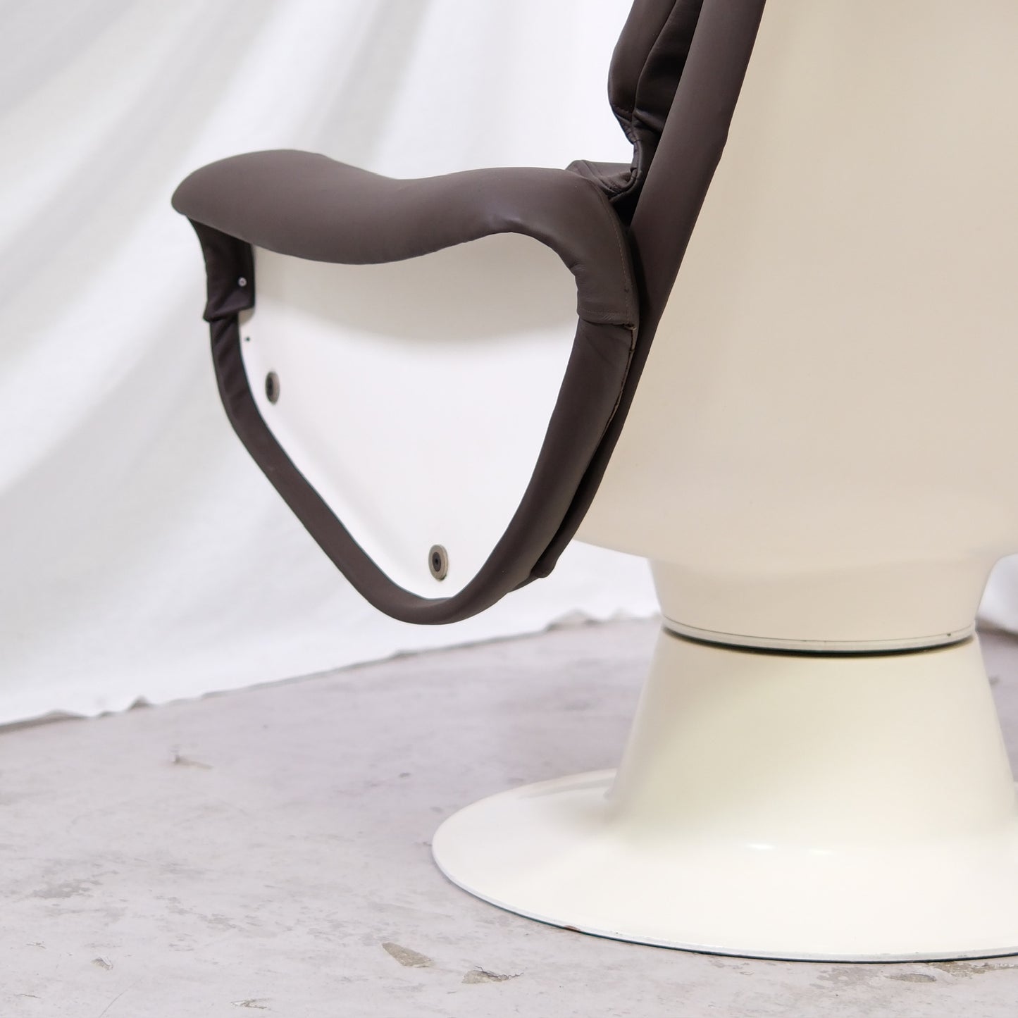 Yrjö Kukkapuro Saturnus Lounge Chair with Ottoman - Brown Leather