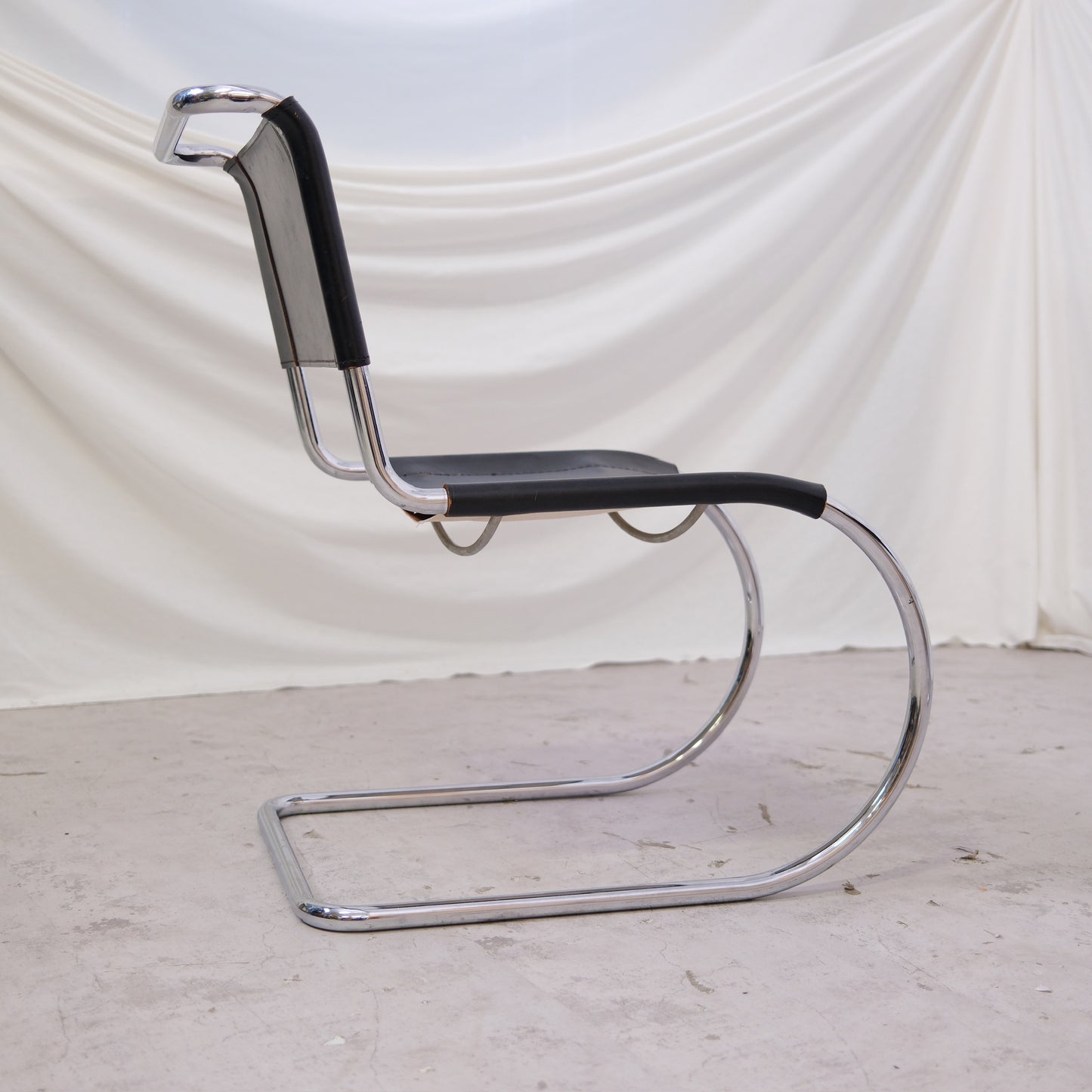 Thonet MR10 Chairs – Black Leather & Chrome