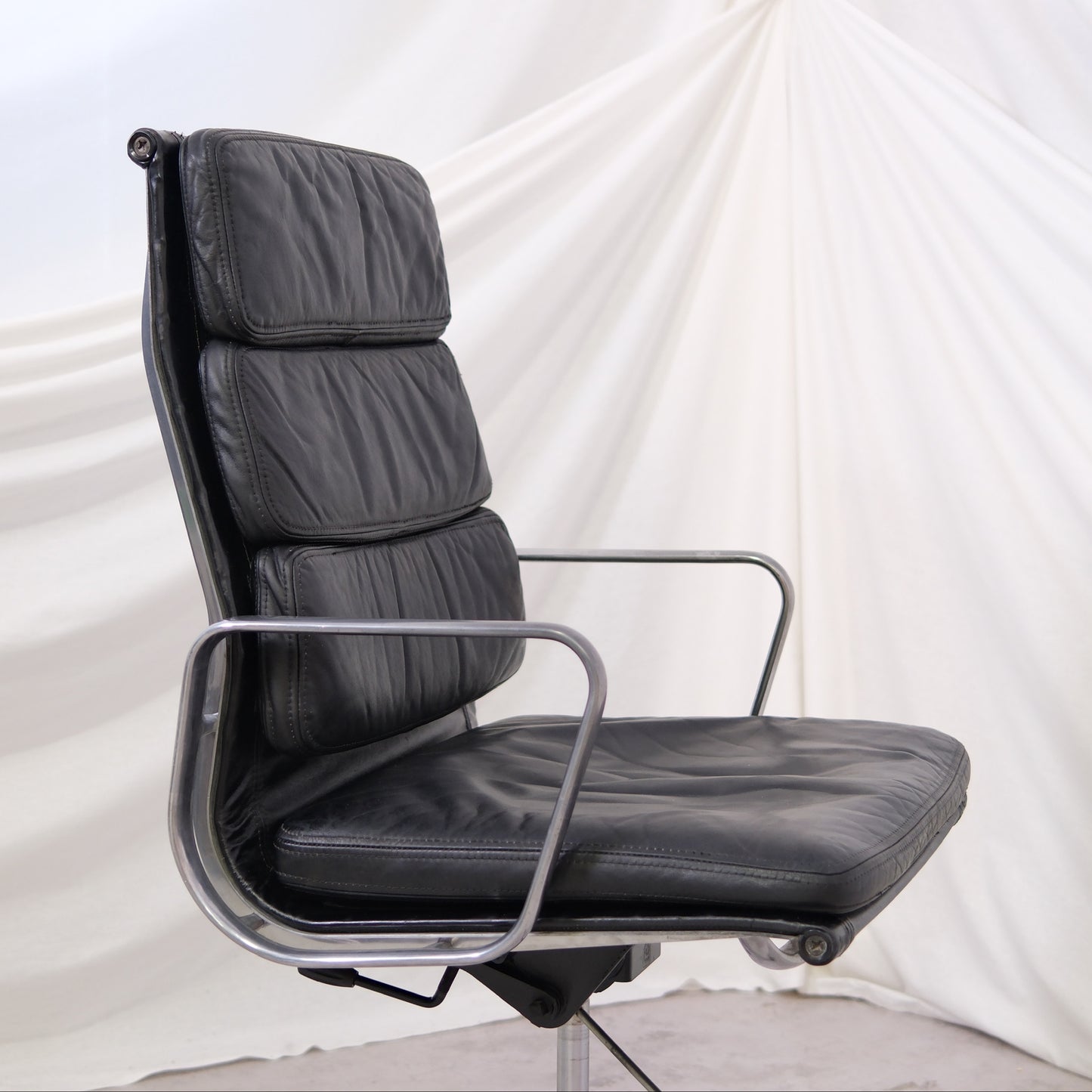 Vitra Charles & Ray Eames EA 219 Office Chair - Herman Miller