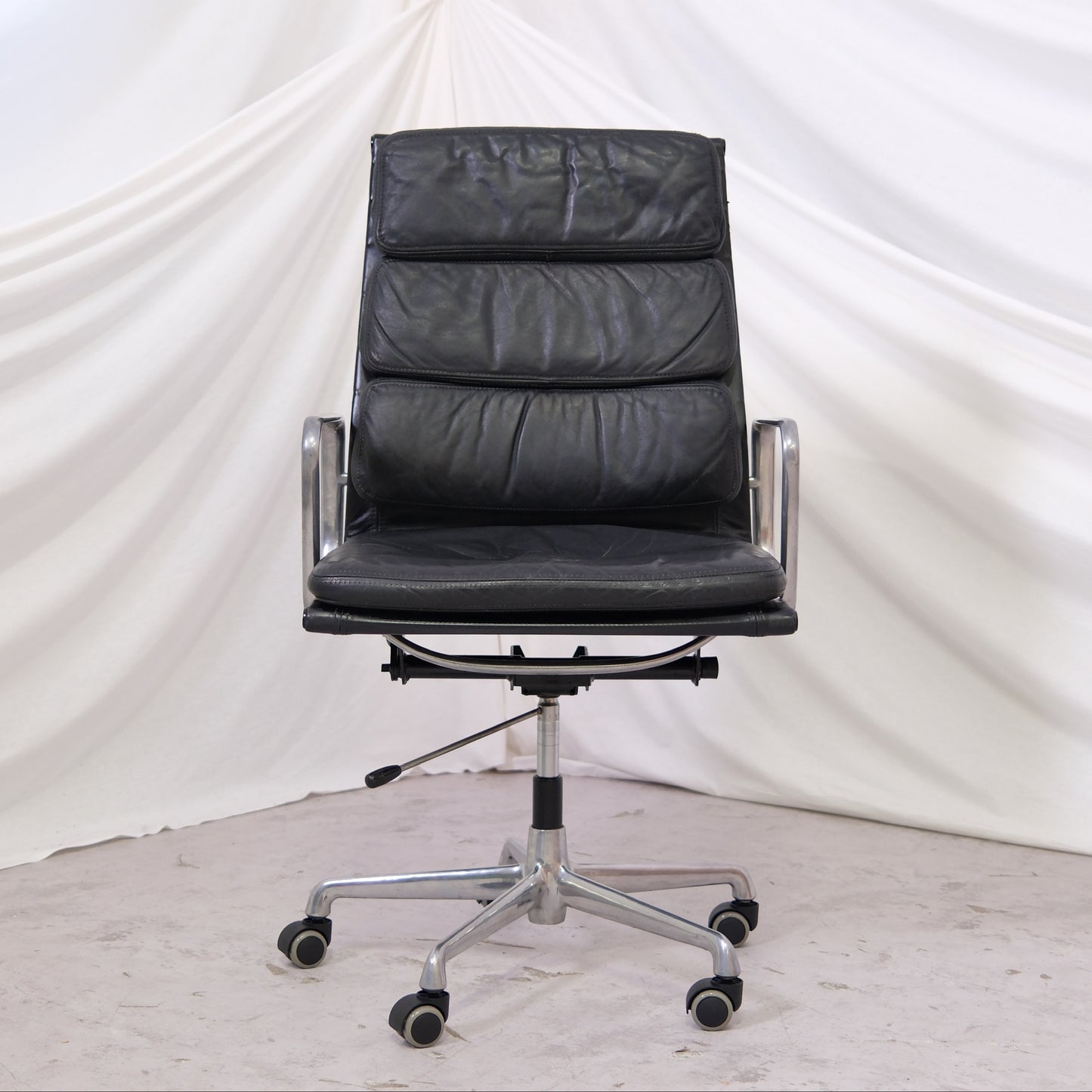 Vitra Charles & Ray Eames EA 219 Office Chair - Herman Miller