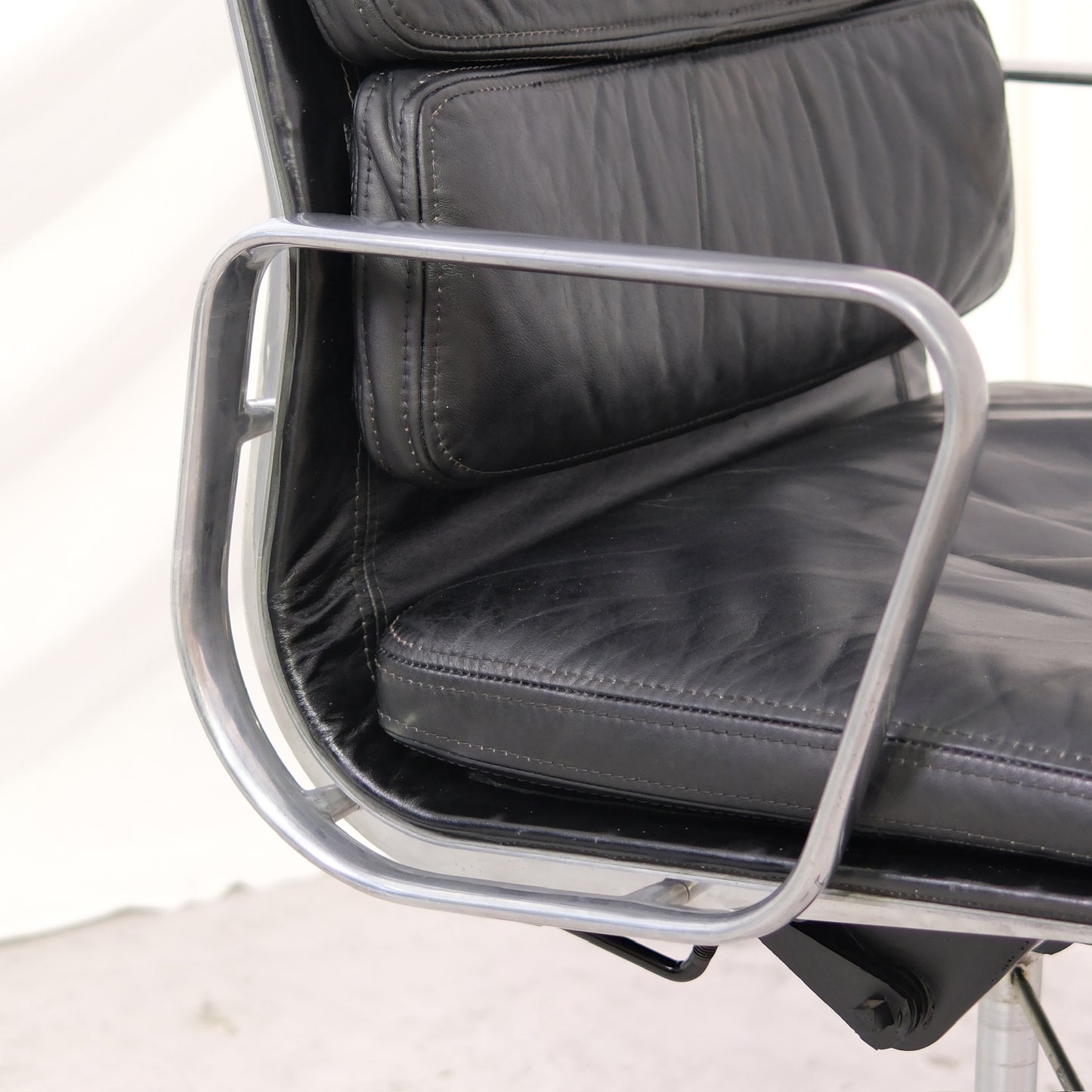 Vitra Charles & Ray Eames EA 219 Office Chair - Herman Miller