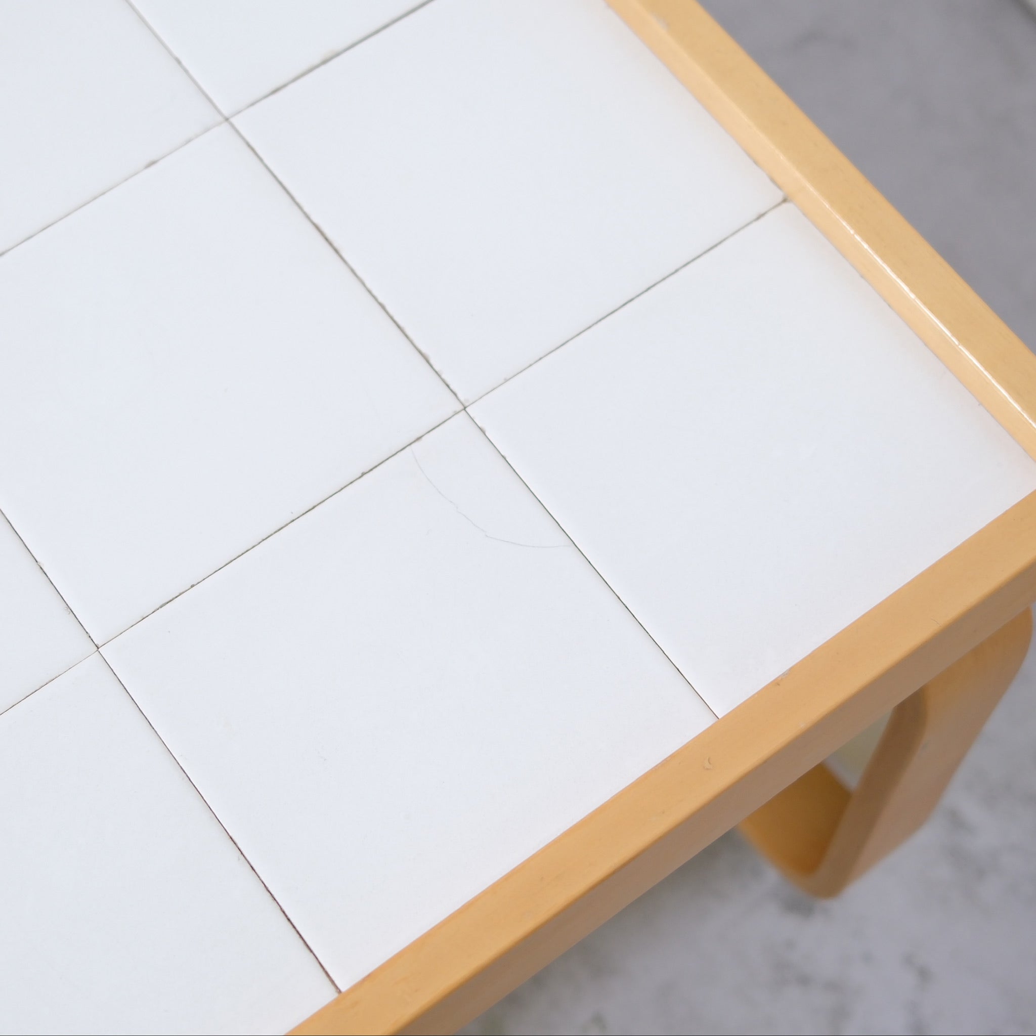Artek 900 Tea Trolley, White Tiles – Pino Interiors