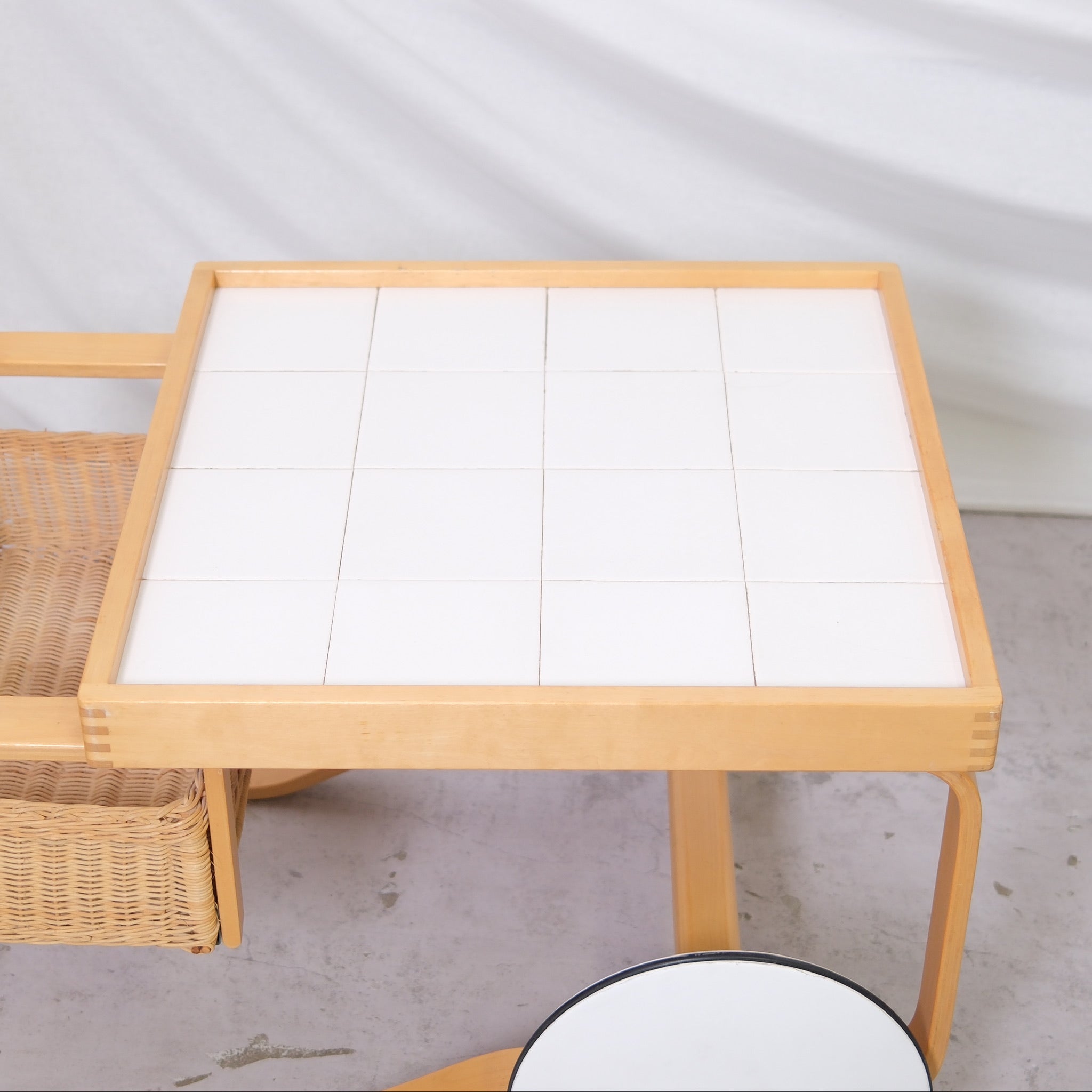 Artek 900 Tea Trolley, White Tiles – Pino Interiors