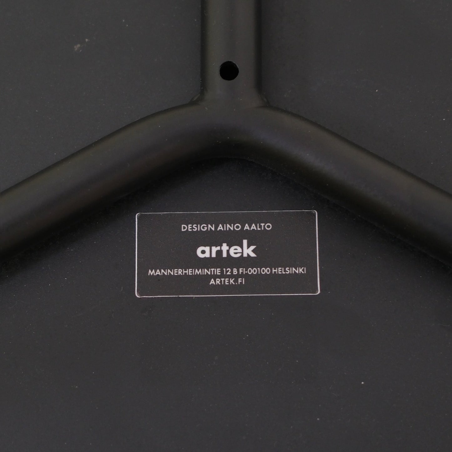 Artek 606 Side Table, Black