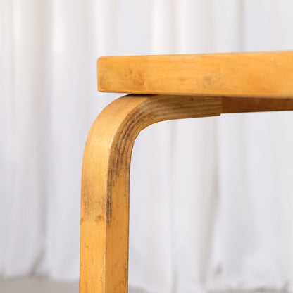 Artek Alvar Aalto Drop-Leaf Table DL81C in Red Linoleum