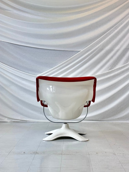 Avarte를 위한 Yrjö Kukkapuro 'Karuselli'