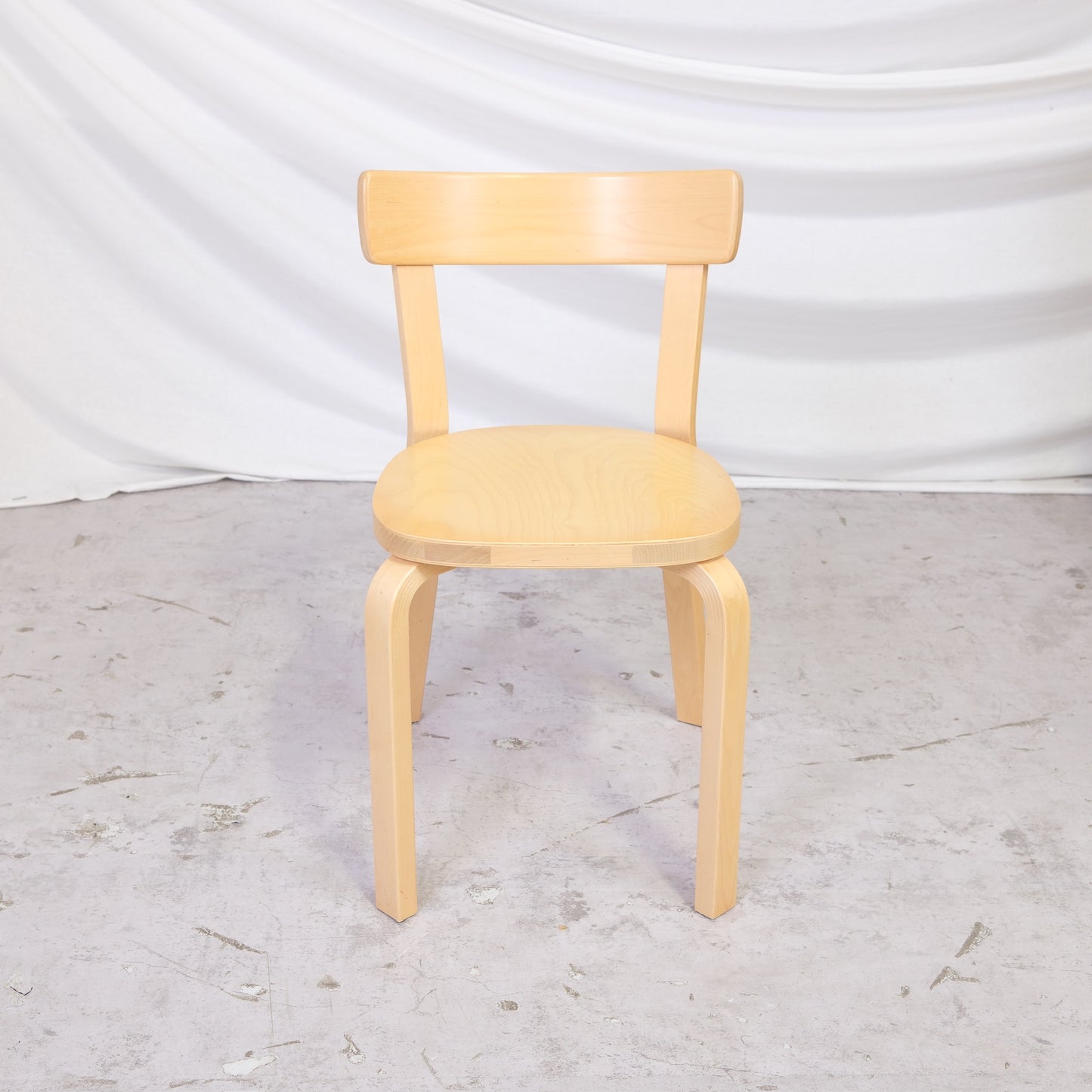 Artek Alvar Aalto 69 Chairs in Birch