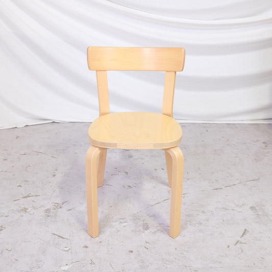 Artek Alvar Aalto 69 Chairs in Birch