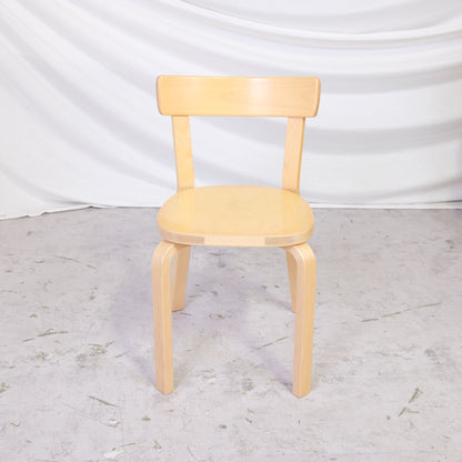 Artek Alvar Aalto 69 Chairs in Birch