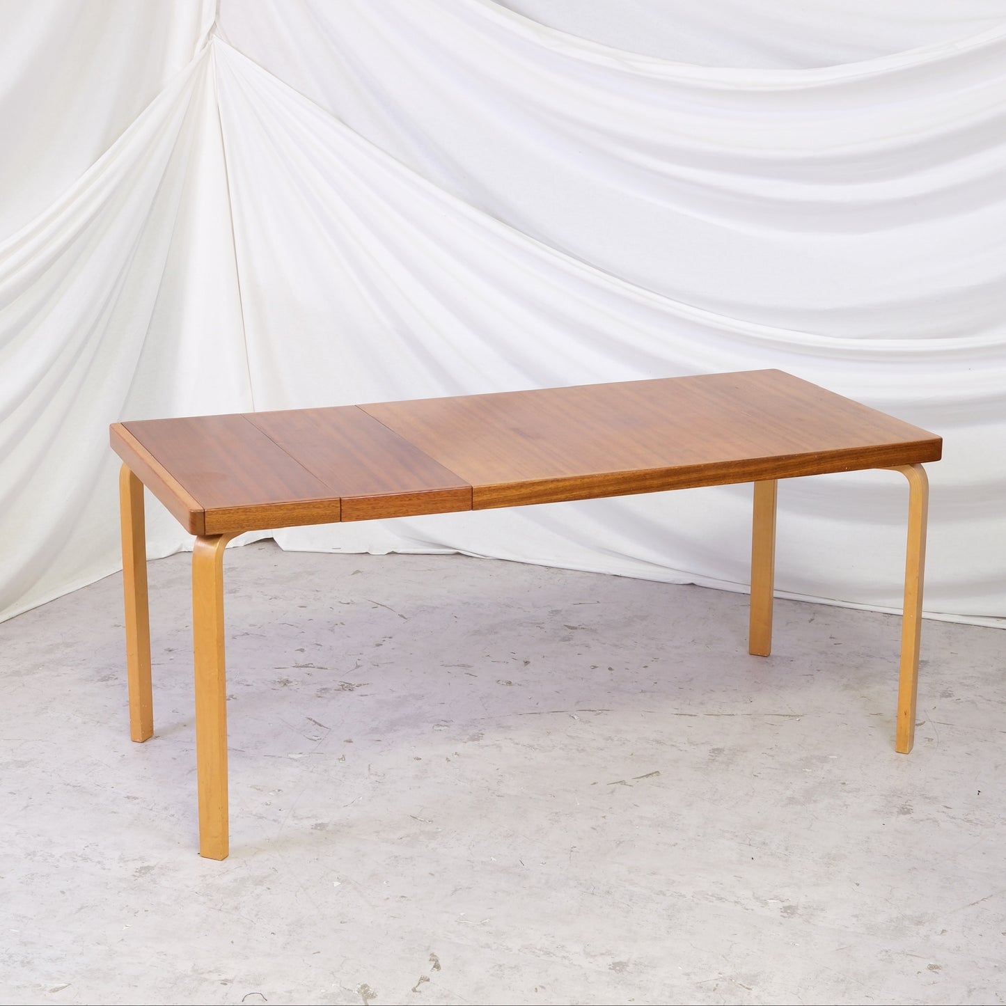 Aino Aalto Model 95 A Dining Table in Mahogany
