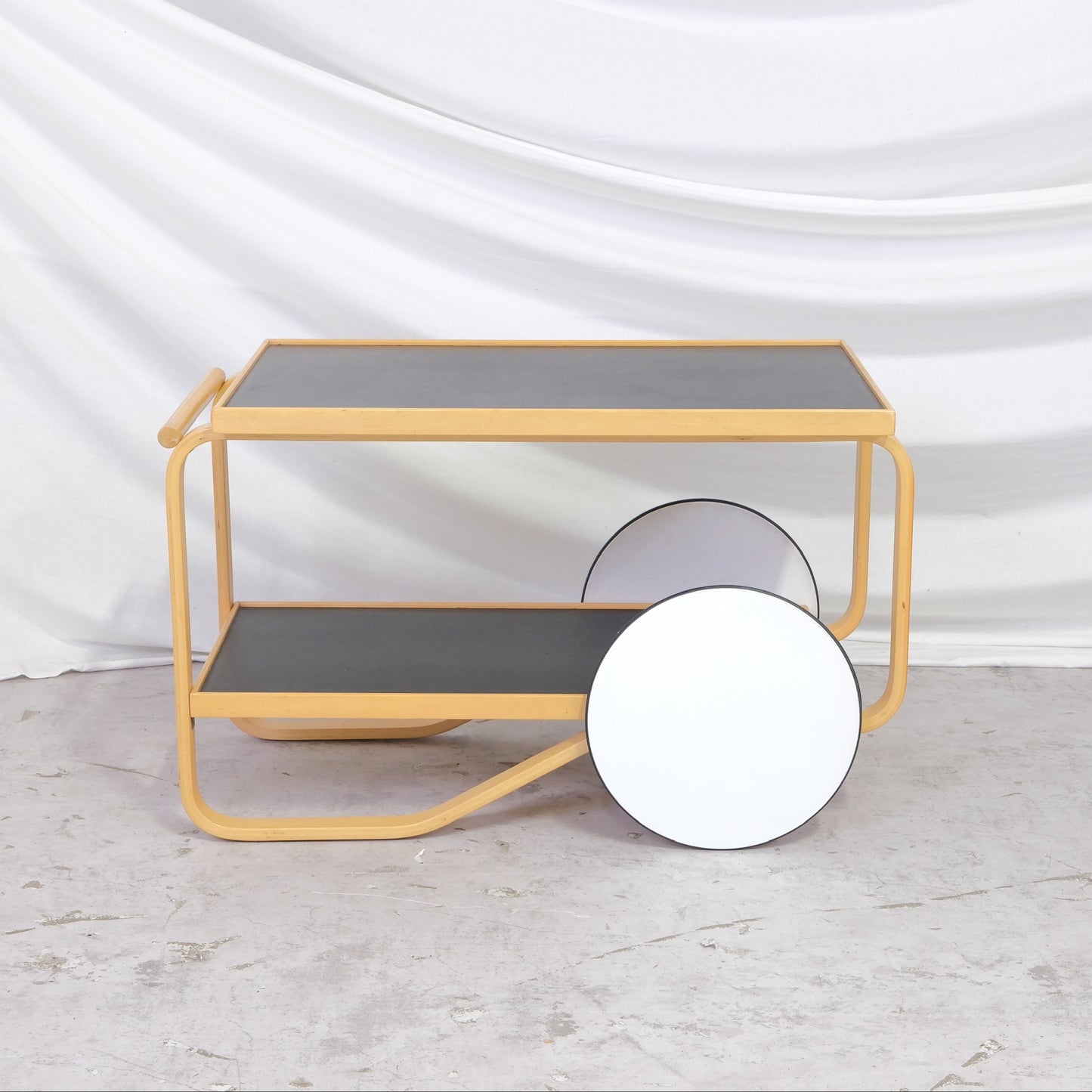 Alvar Aalto 901 Tea Trolley in Black Linoleum