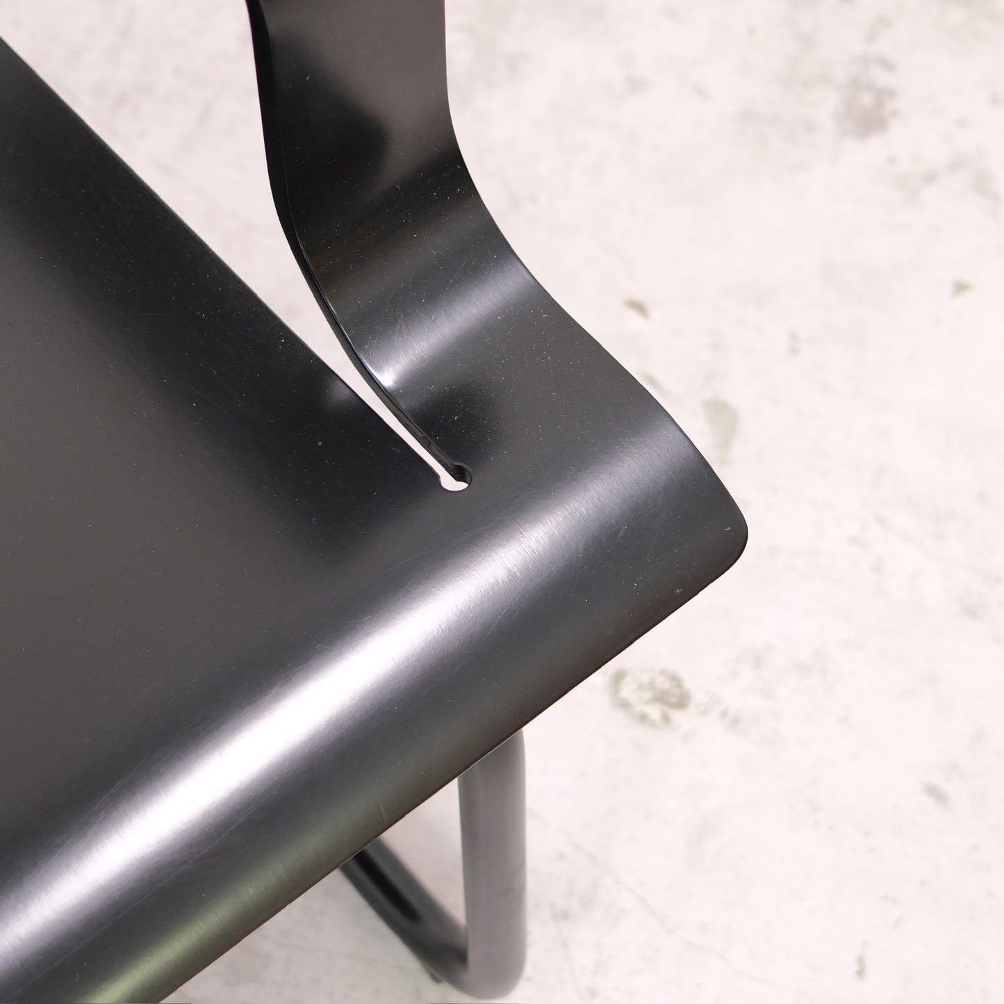 Alvar Aalto Artek Chair 26 - Black