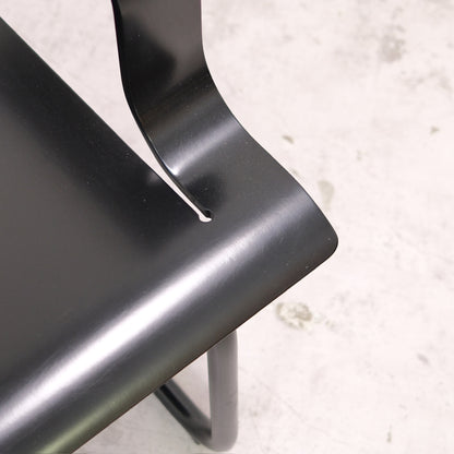 Alvar Aalto Artek Chair 26 - Black