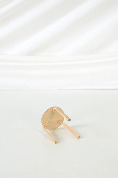 Artek – 알바 알토 100주년 기념 미니어처 클래식 스툴(1:5)