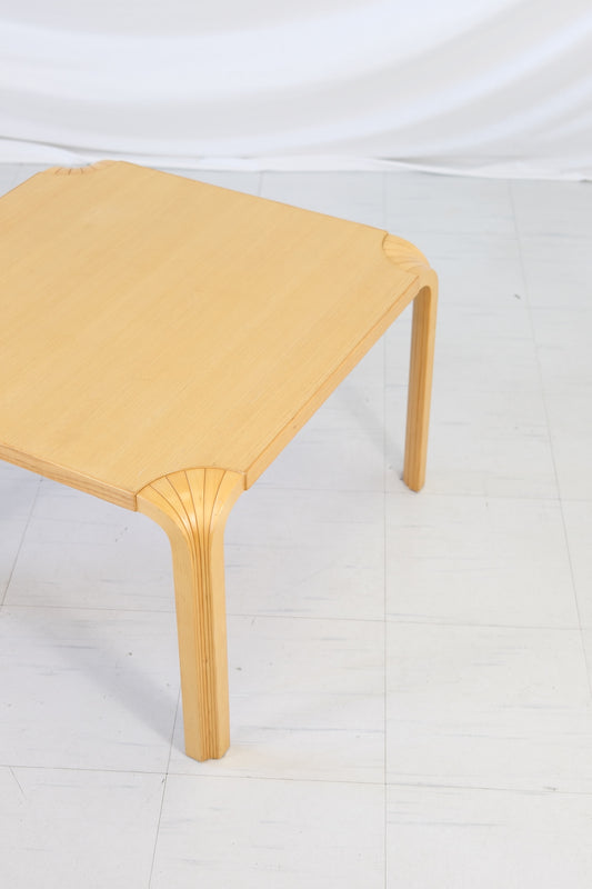 Artek X800C Fan Table